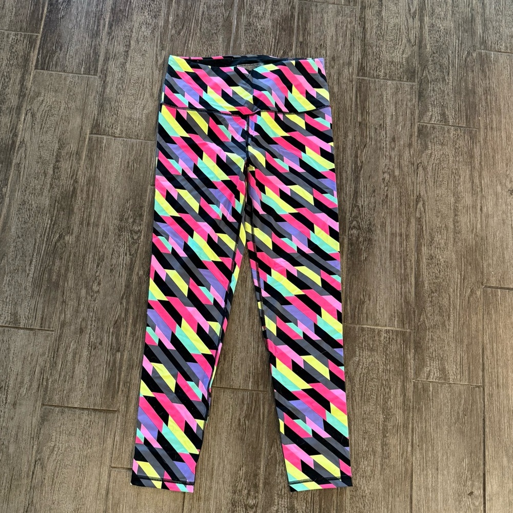 FINAL PRICE - NWT Victoria Secret abstract leggings🌊